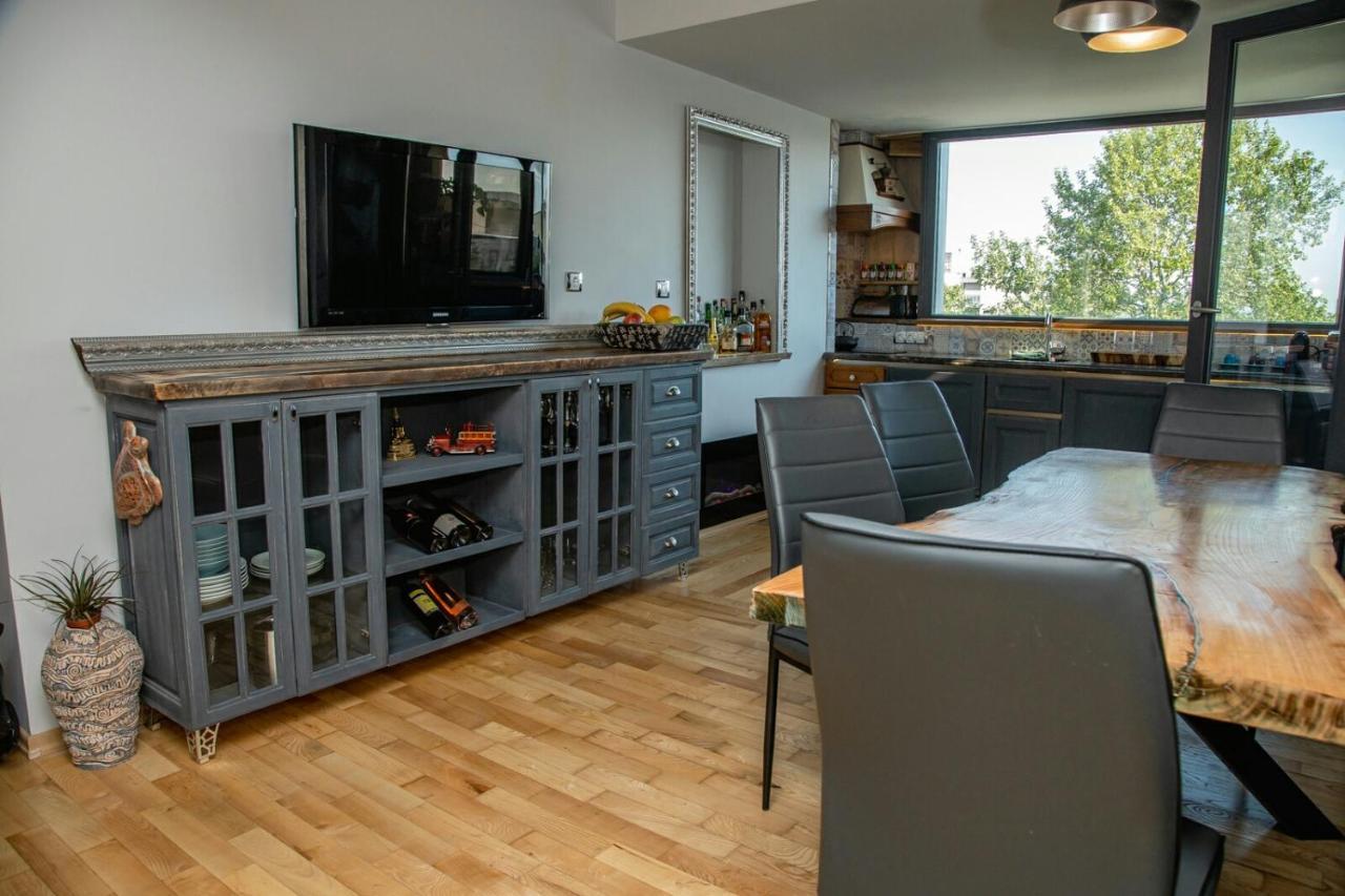 Art Luxury Apartment Burgas Stad Buitenkant foto