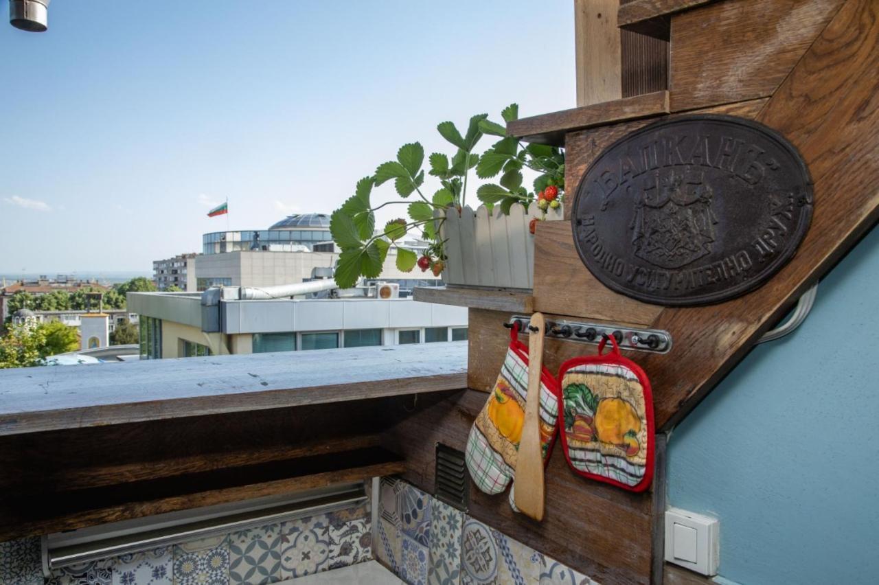 Art Luxury Apartment Burgas Stad Buitenkant foto