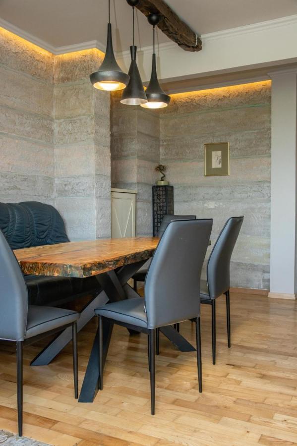 Art Luxury Apartment Burgas Stad Buitenkant foto